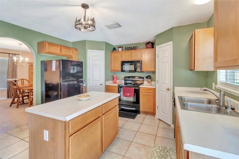 Tiny photo for 216 Tres Reyes Lane, Groveland, FL 34736 (MLS # G5117122)