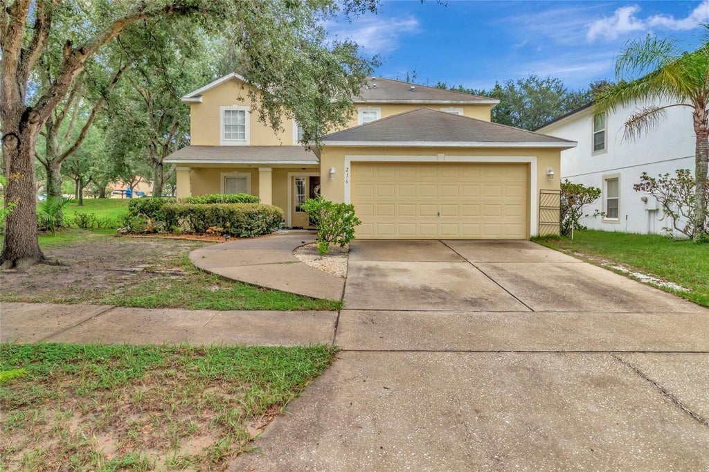 Photo of 216 Tres Reyes Lane, Groveland, FL 34736 (MLS # G5117122)