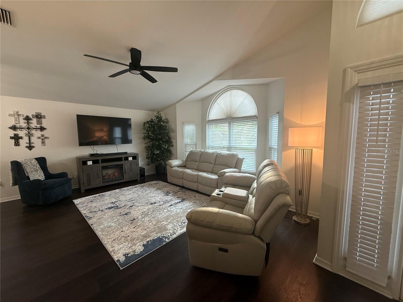 6060 CONDOR DRIVE
