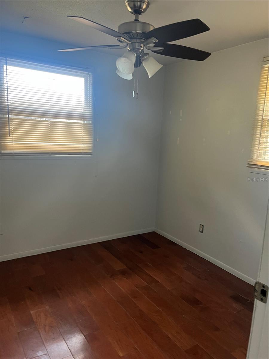 ORANGE LAKE VILLAGE - Residential Lease