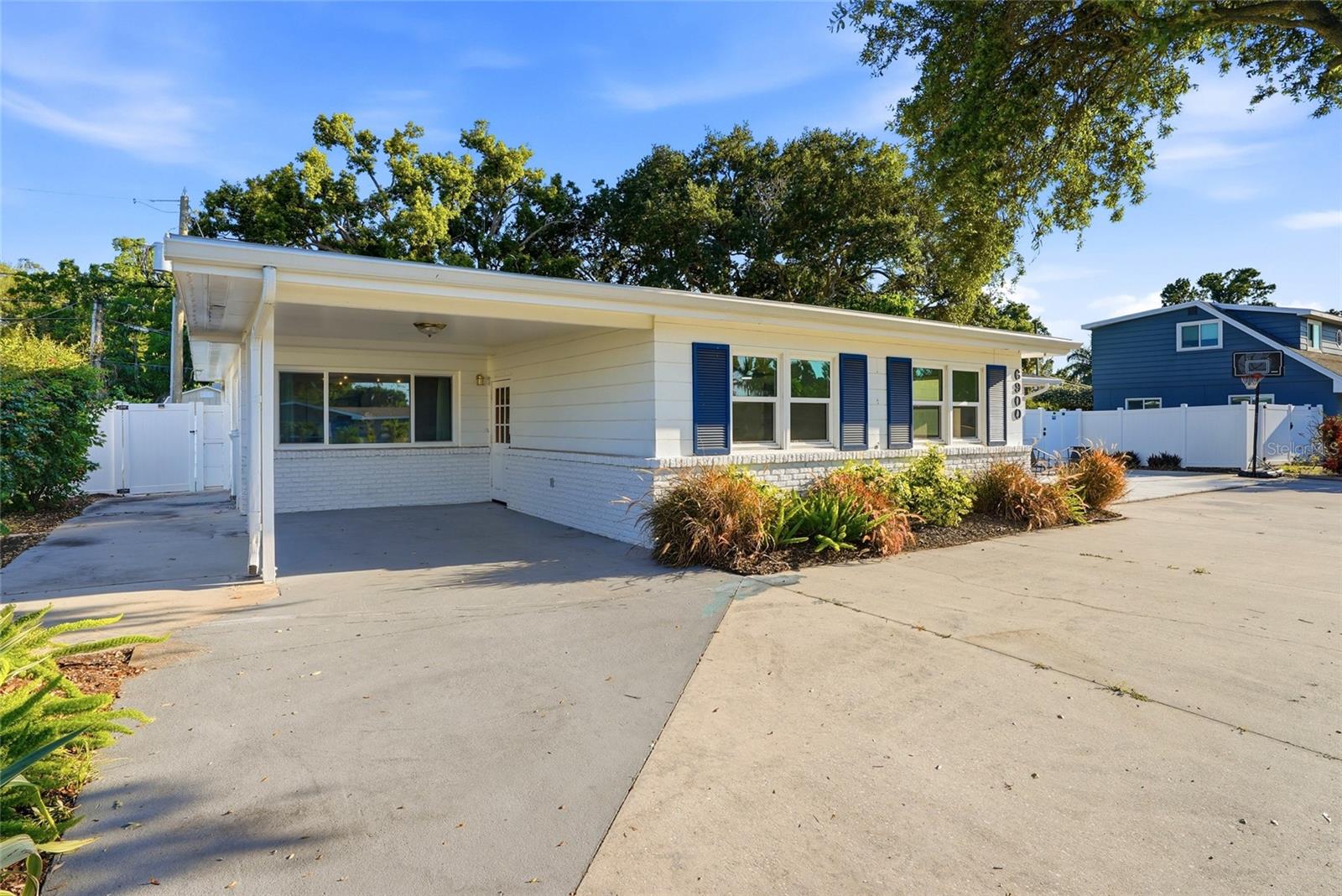 ROSE GARDEN UNIT 1 - Residential