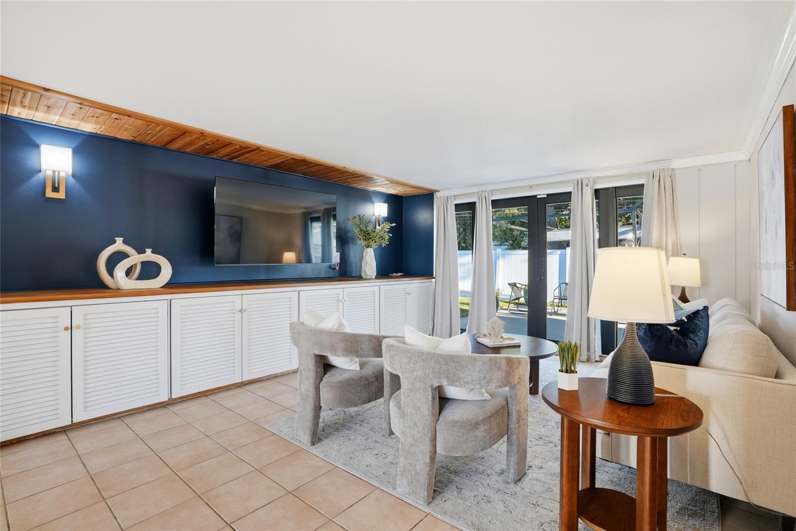 ROSE GARDEN UNIT 1 - Residential