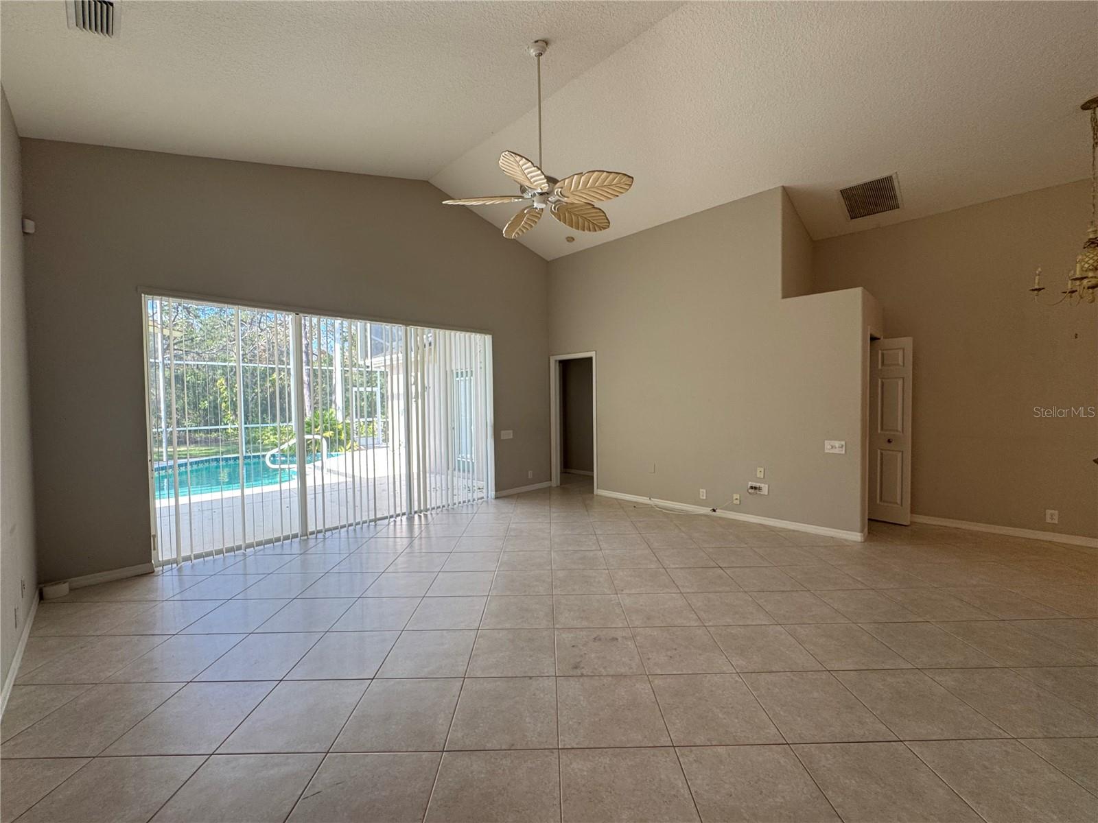 SUMMERFIELD VILLAGE SUBPHASE B U1, T322-4 - Residential Lease