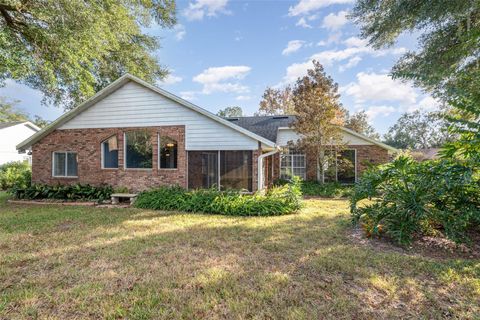 A home in DELAND