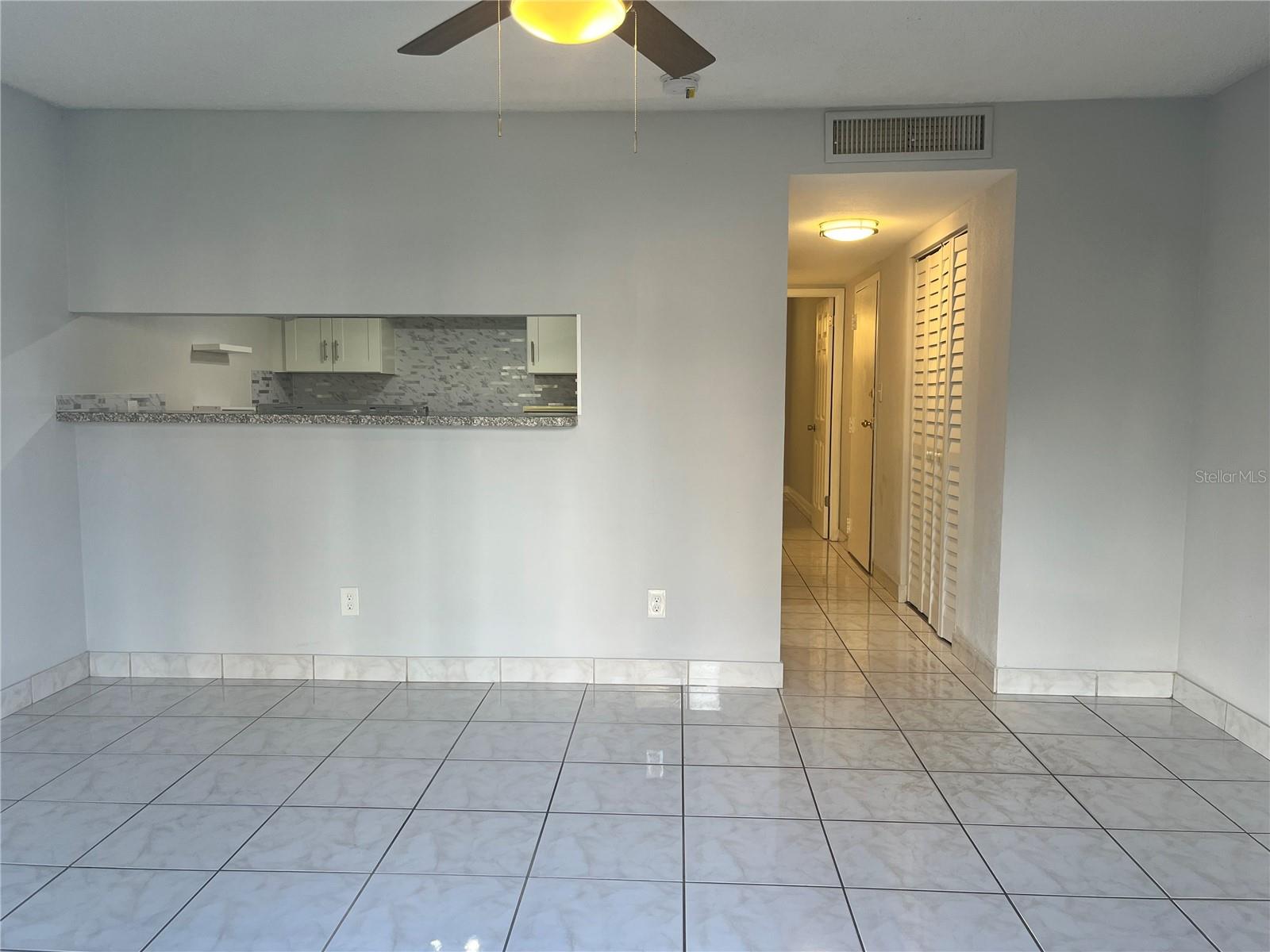 THE TAMPA RACQUET CLUB A CONDO - Residential Lease