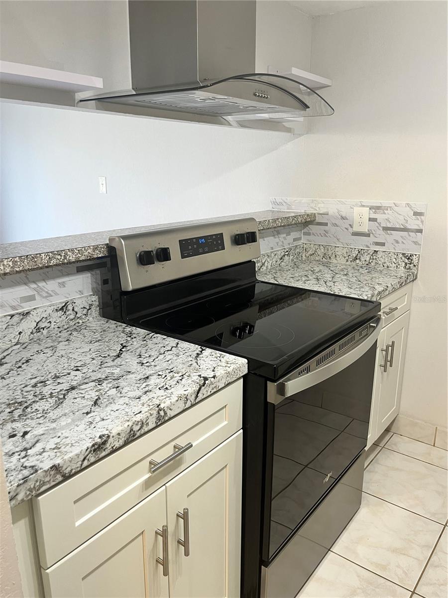 THE TAMPA RACQUET CLUB A CONDO - Residential Lease