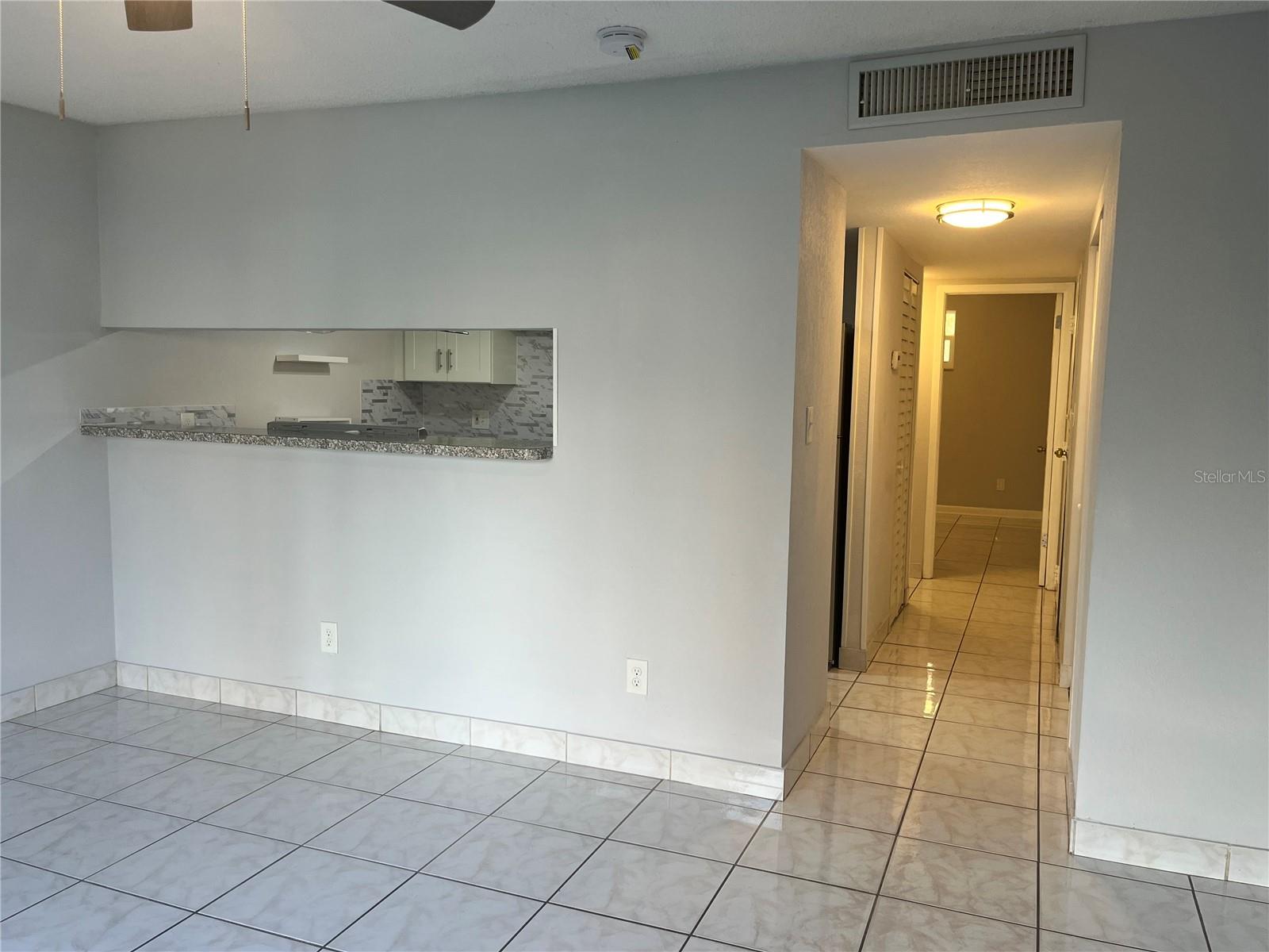 THE TAMPA RACQUET CLUB A CONDO - Residential Lease