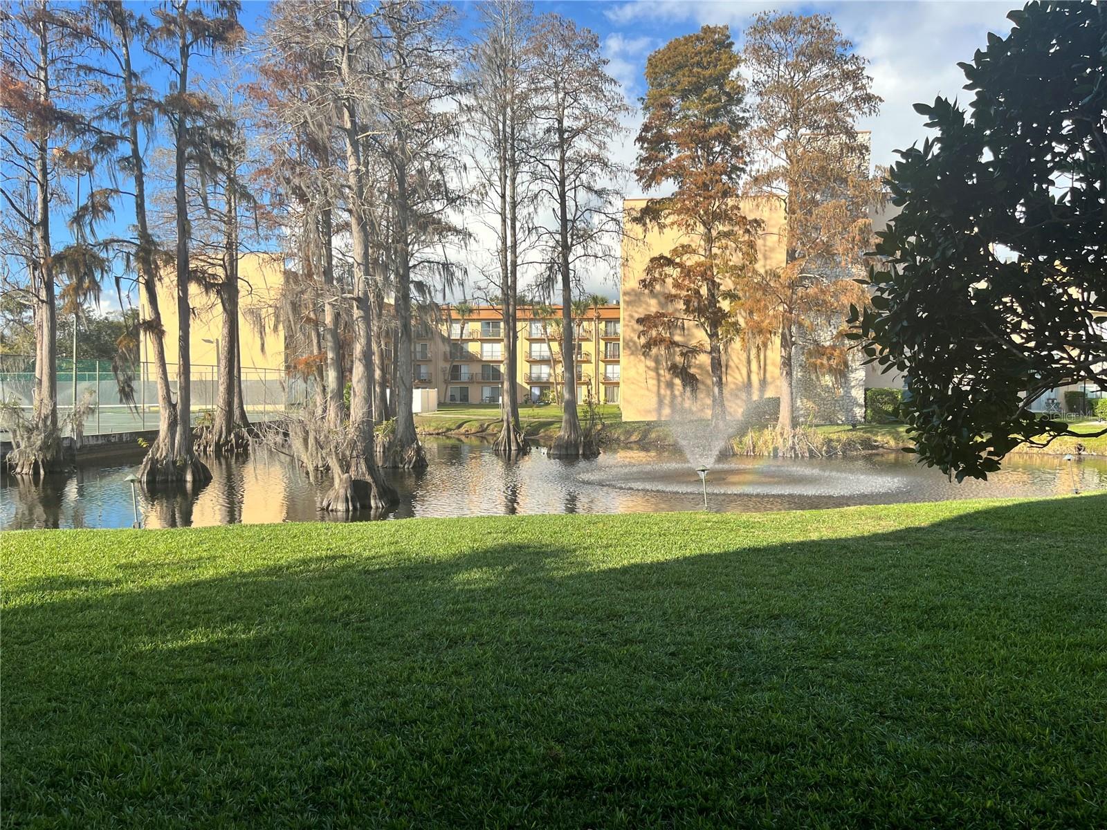 THE TAMPA RACQUET CLUB A CONDO - Residential Lease