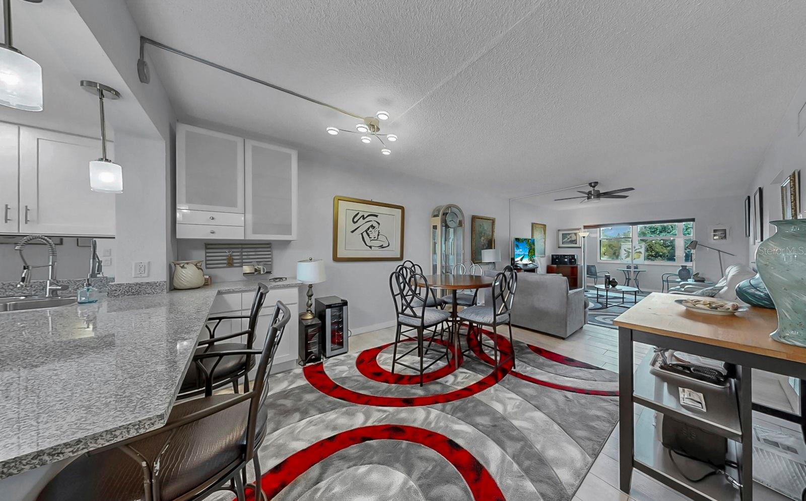 PARK CENTRAL TOWERS CONDO - Residential