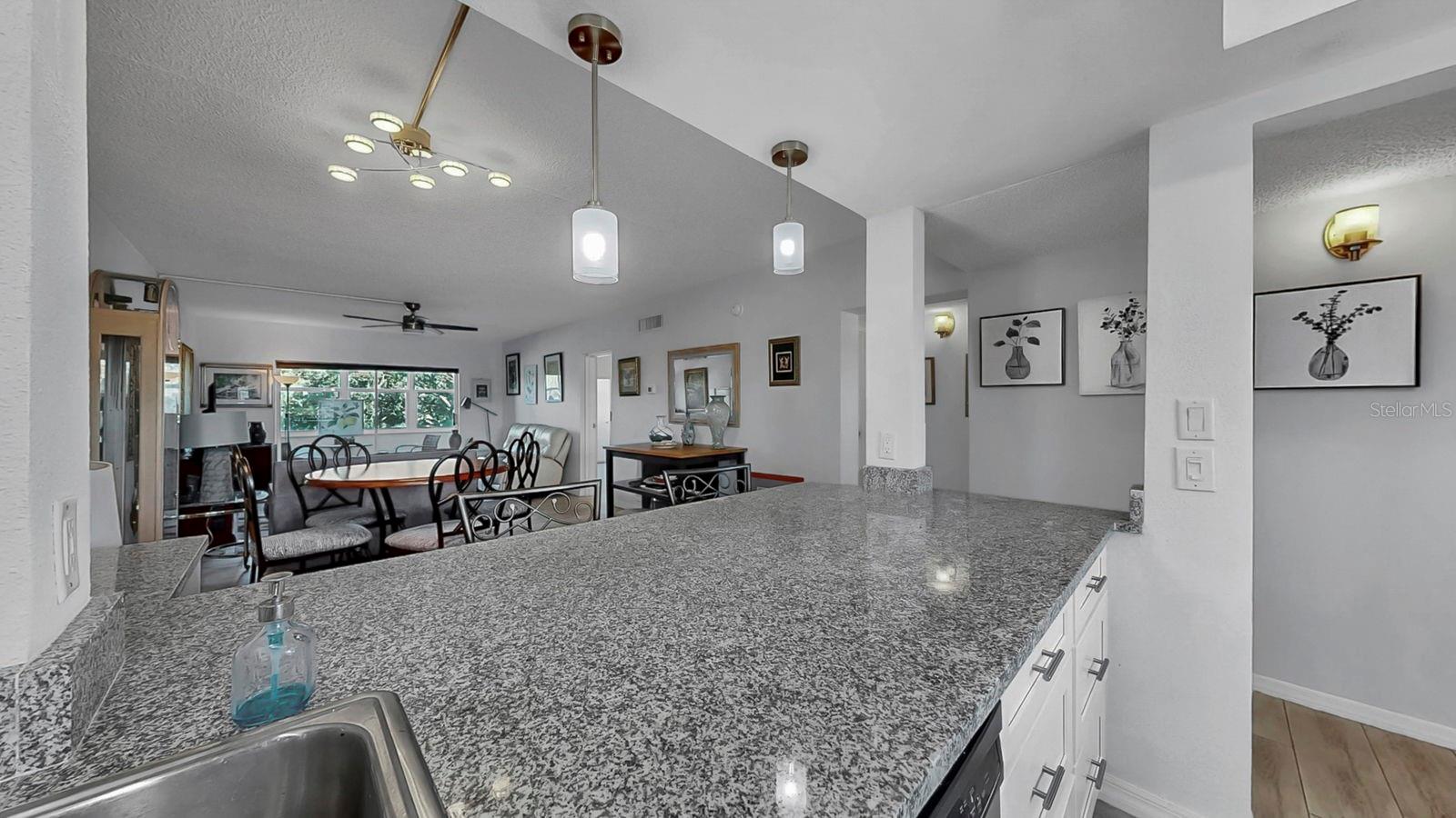 PARK CENTRAL TOWERS CONDO - Residential