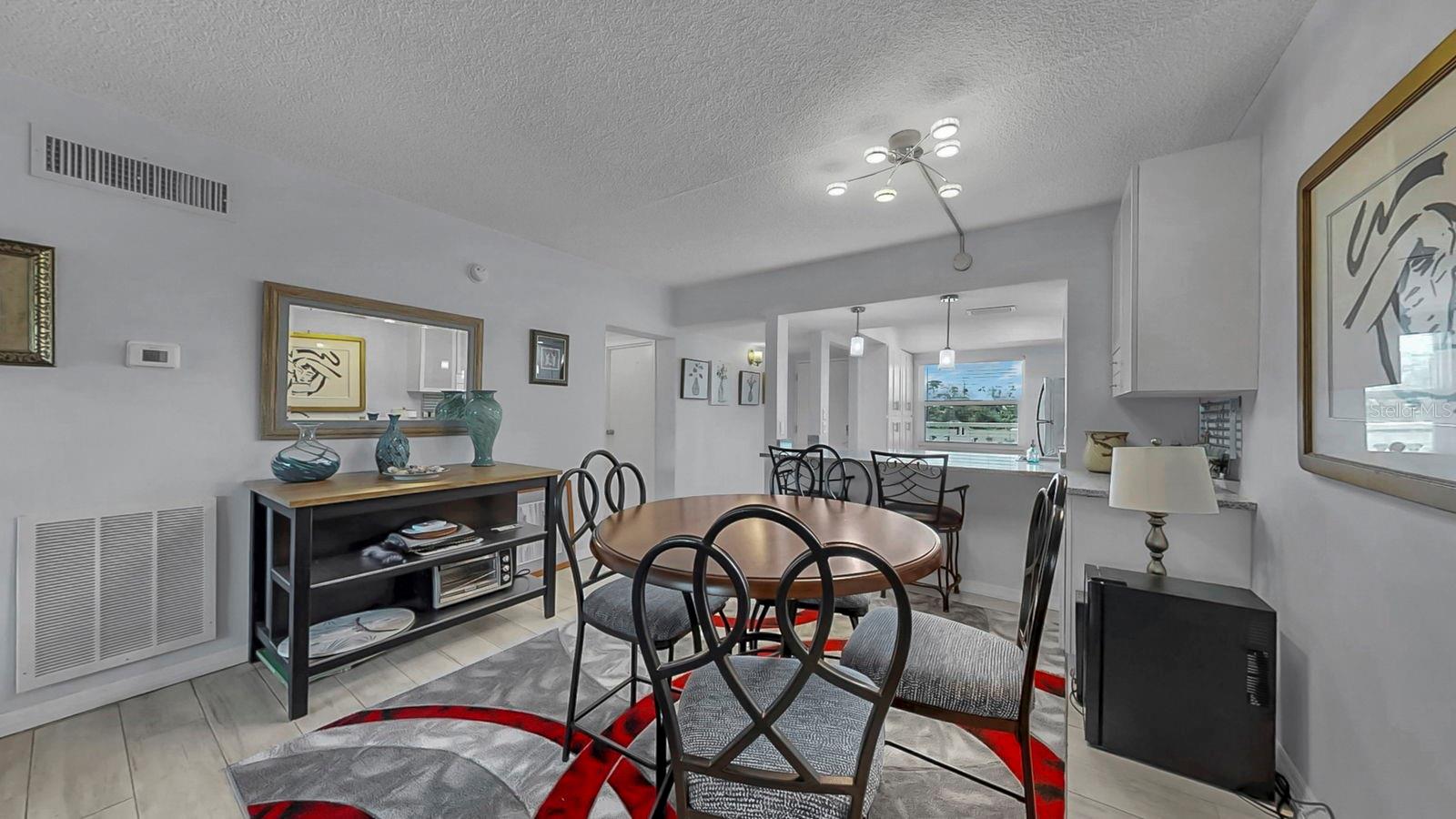 PARK CENTRAL TOWERS CONDO - Residential