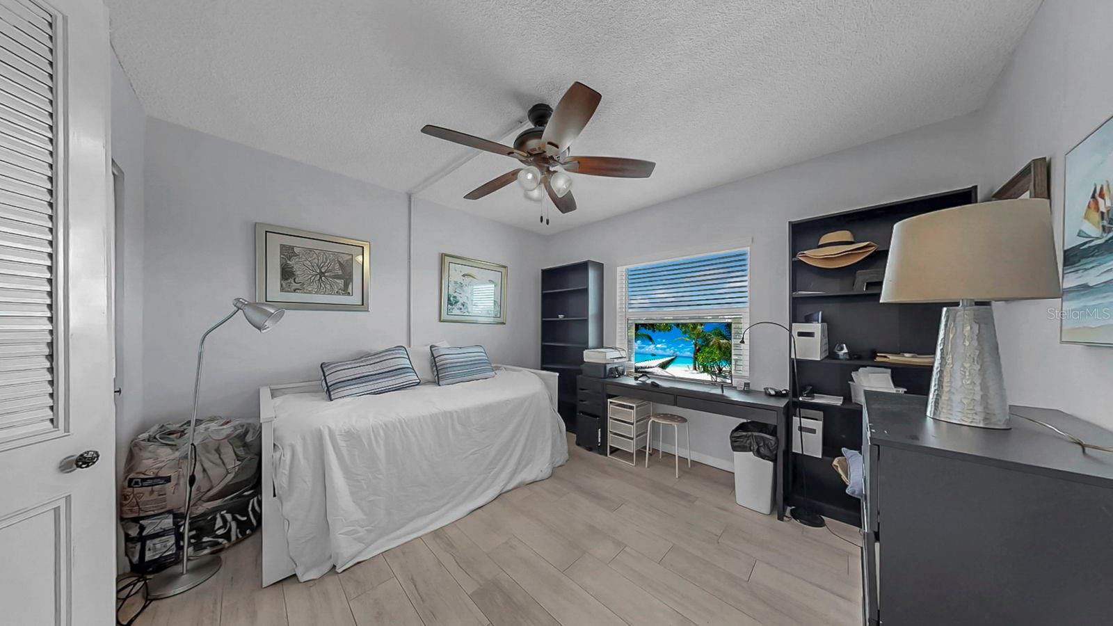 PARK CENTRAL TOWERS CONDO - Residential