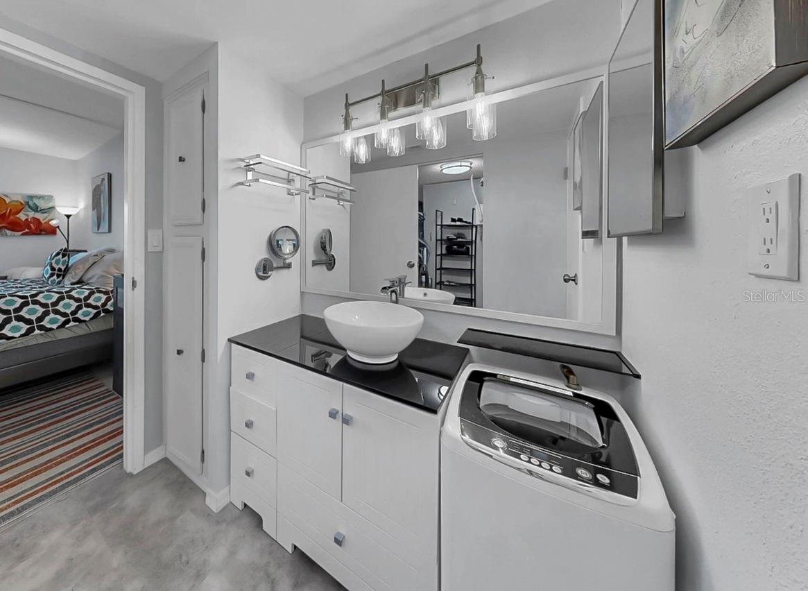 PARK CENTRAL TOWERS CONDO - Residential