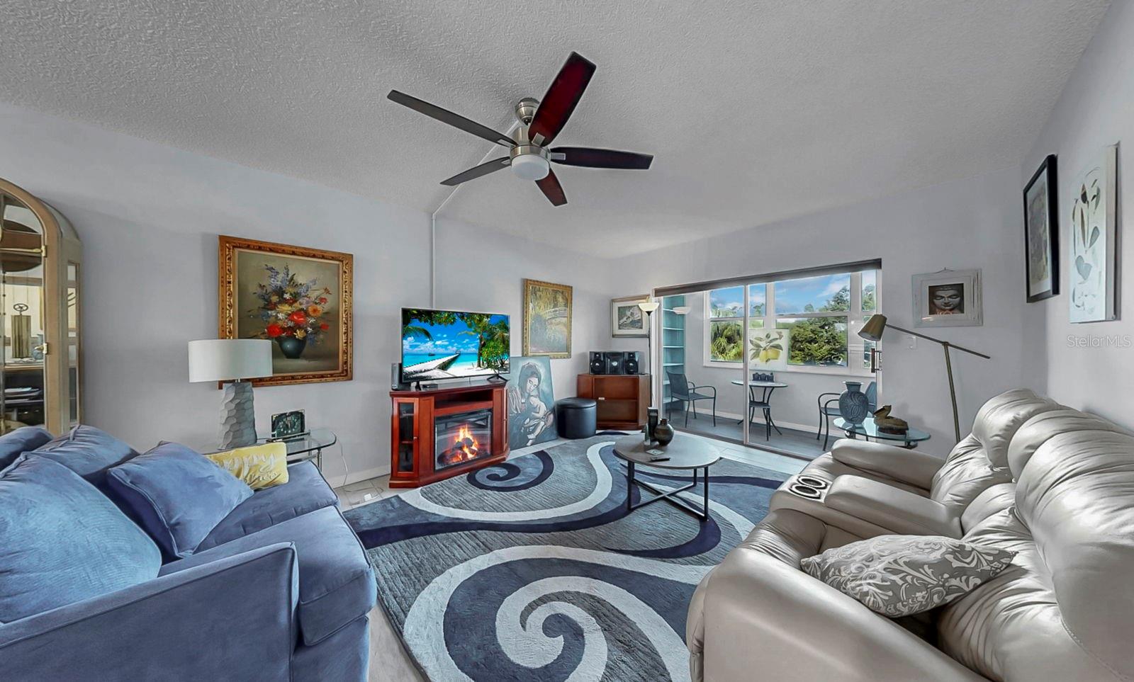 PARK CENTRAL TOWERS CONDO - Residential