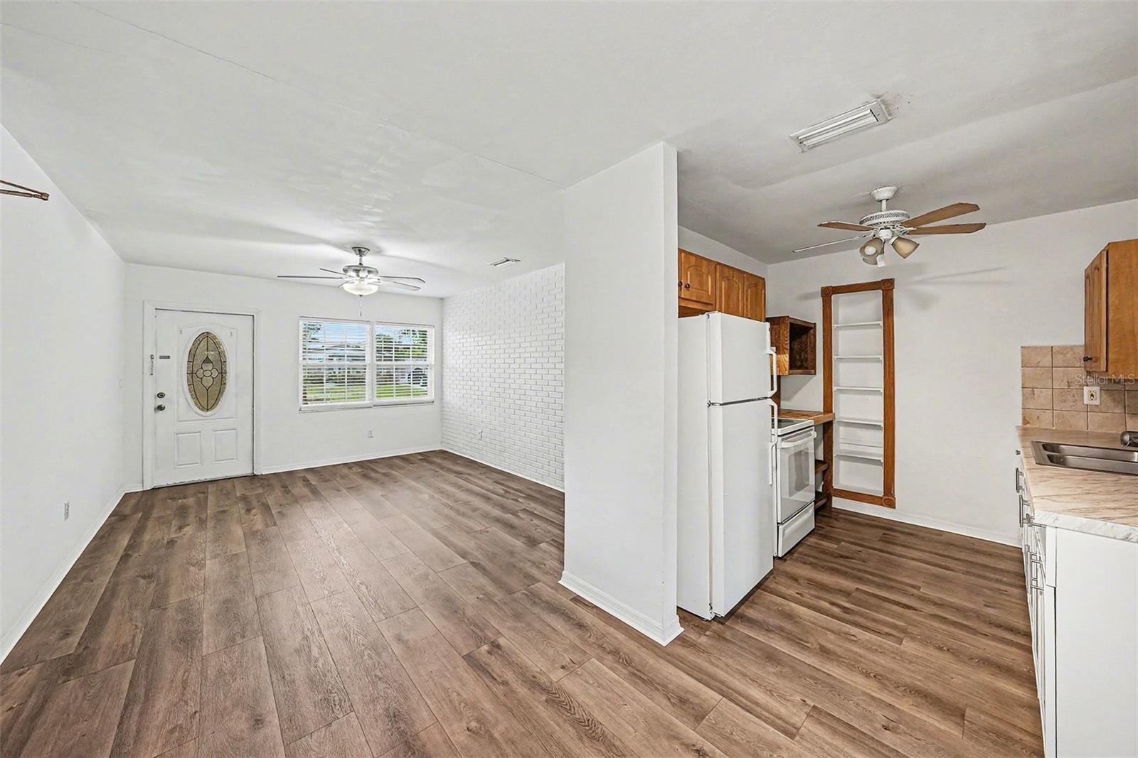 TOWNN COUNTRY PARK UN 01 - Residential Lease