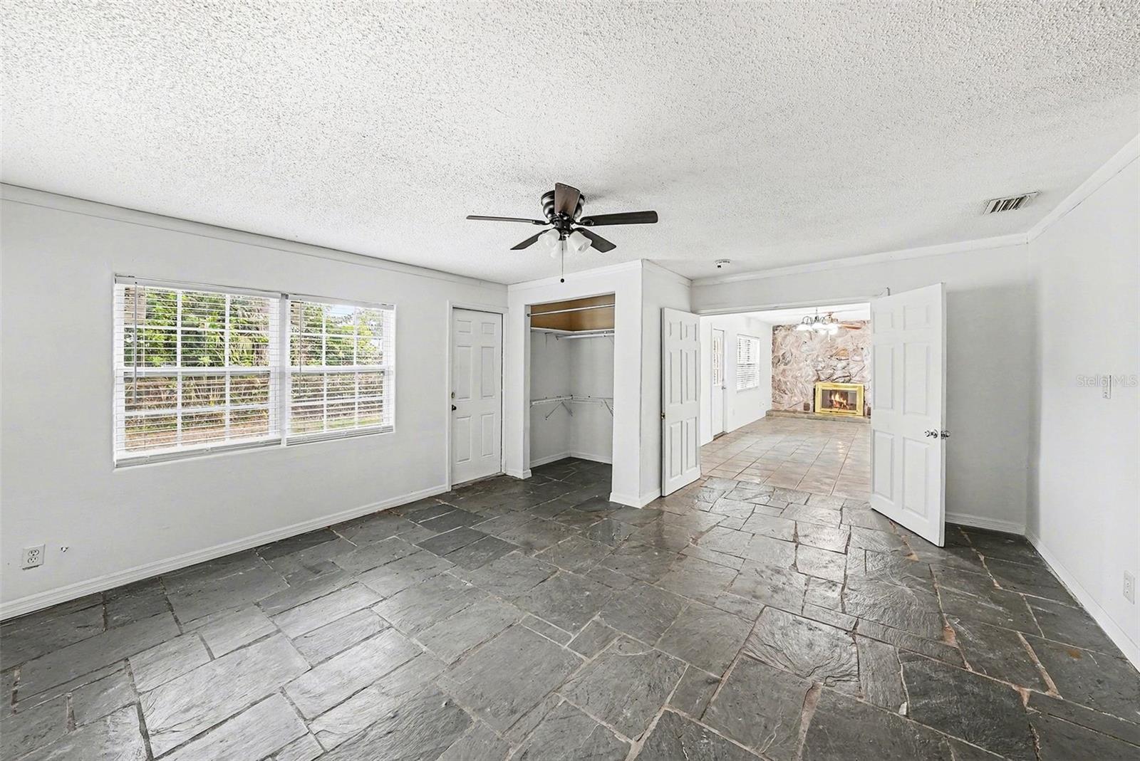 TOWNN COUNTRY PARK UN 01 - Residential Lease