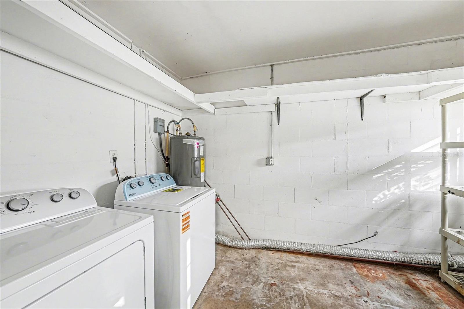 TOWNN COUNTRY PARK UN 01 - Residential Lease