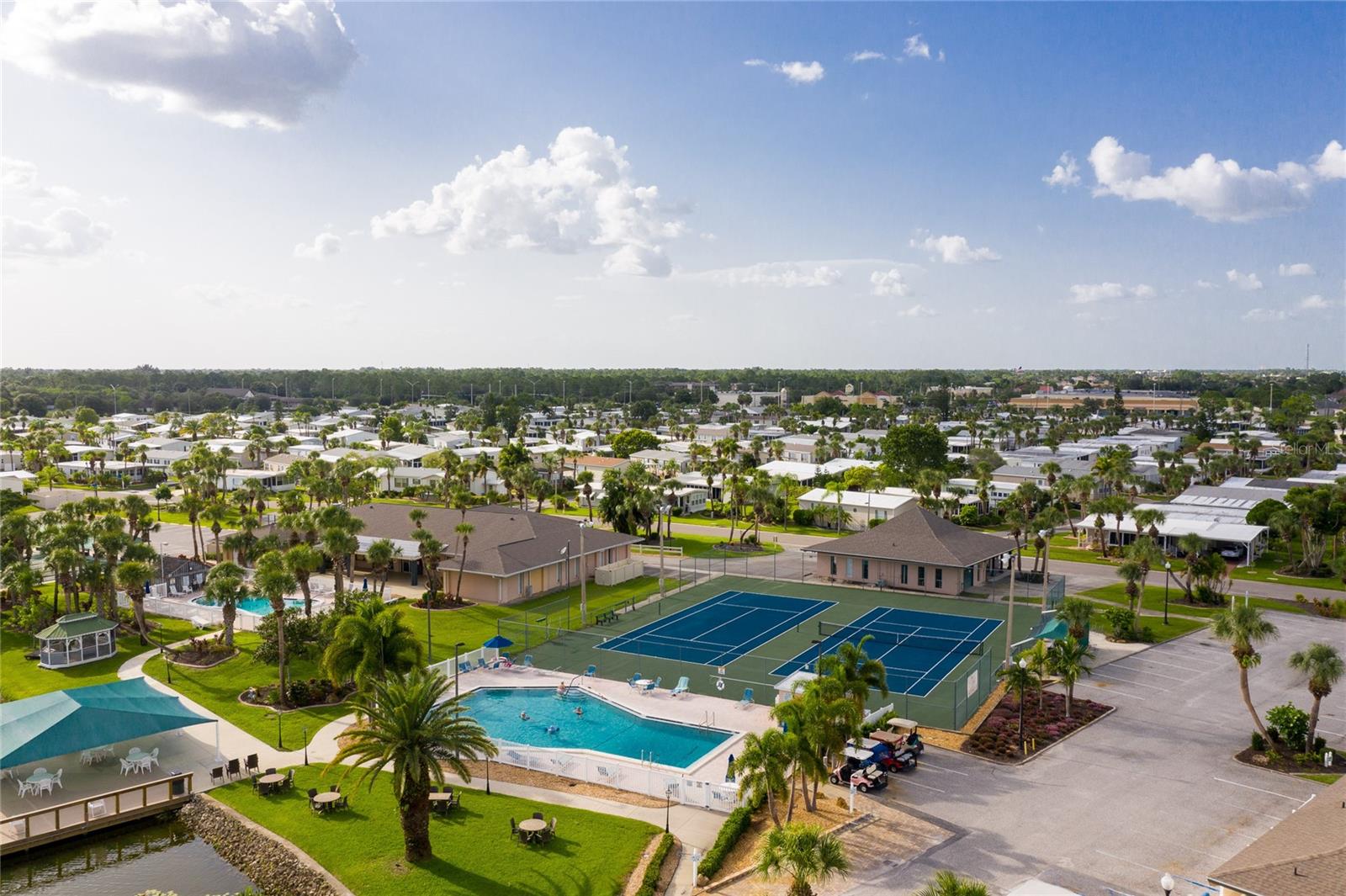 MAPLE LEAF ESTATES - Land