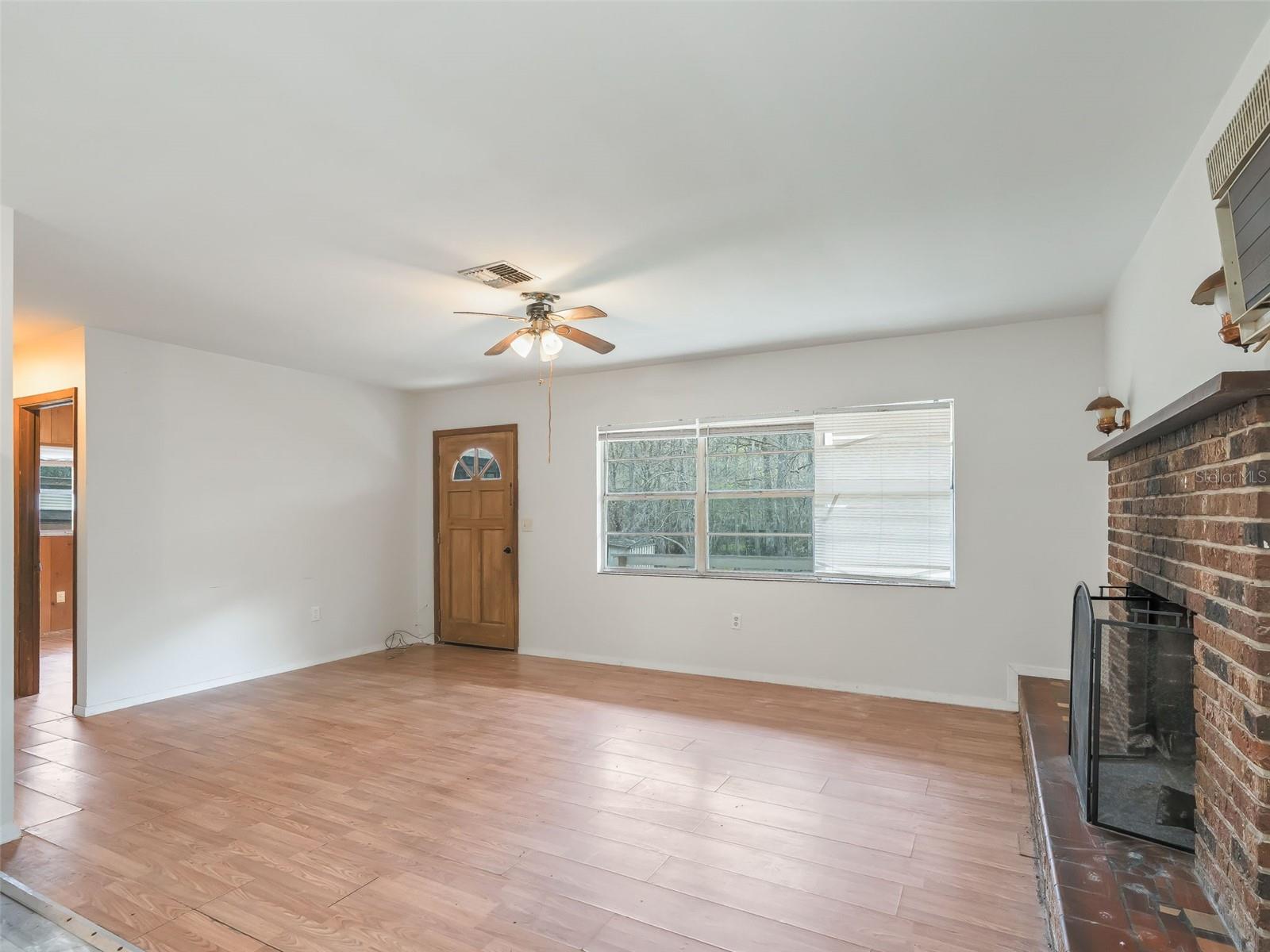 JERRY TAYLOR LANDING - Residential