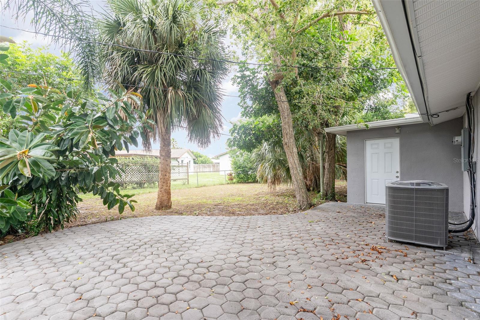 BOWE GARDENS - Residential