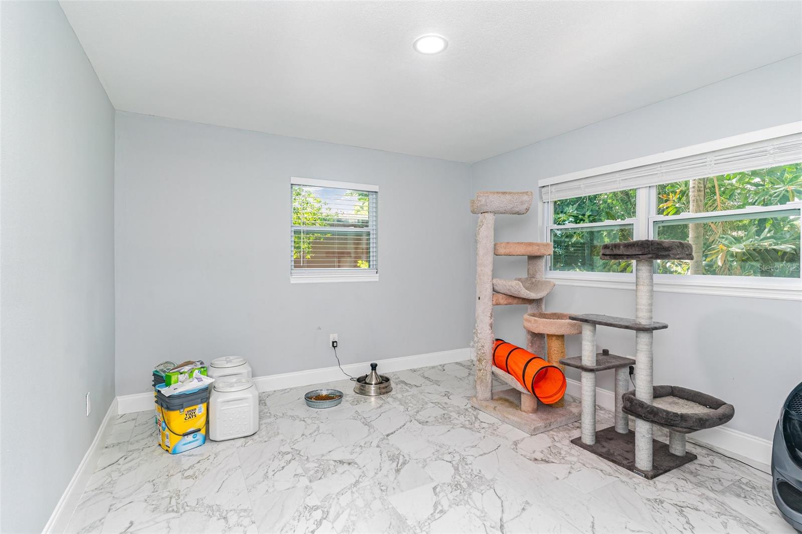 BOWE GARDENS - Residential