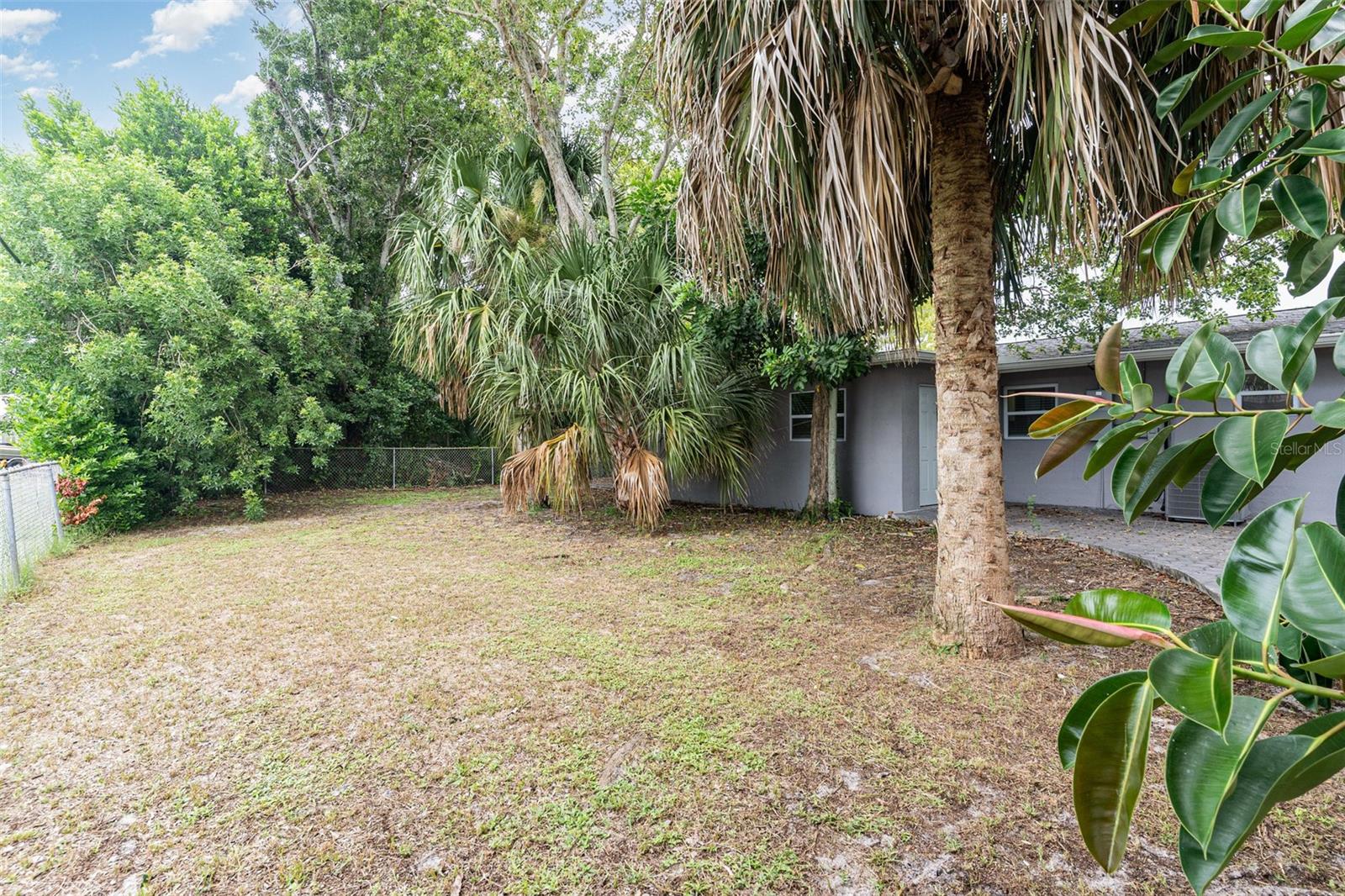 BOWE GARDENS - Residential