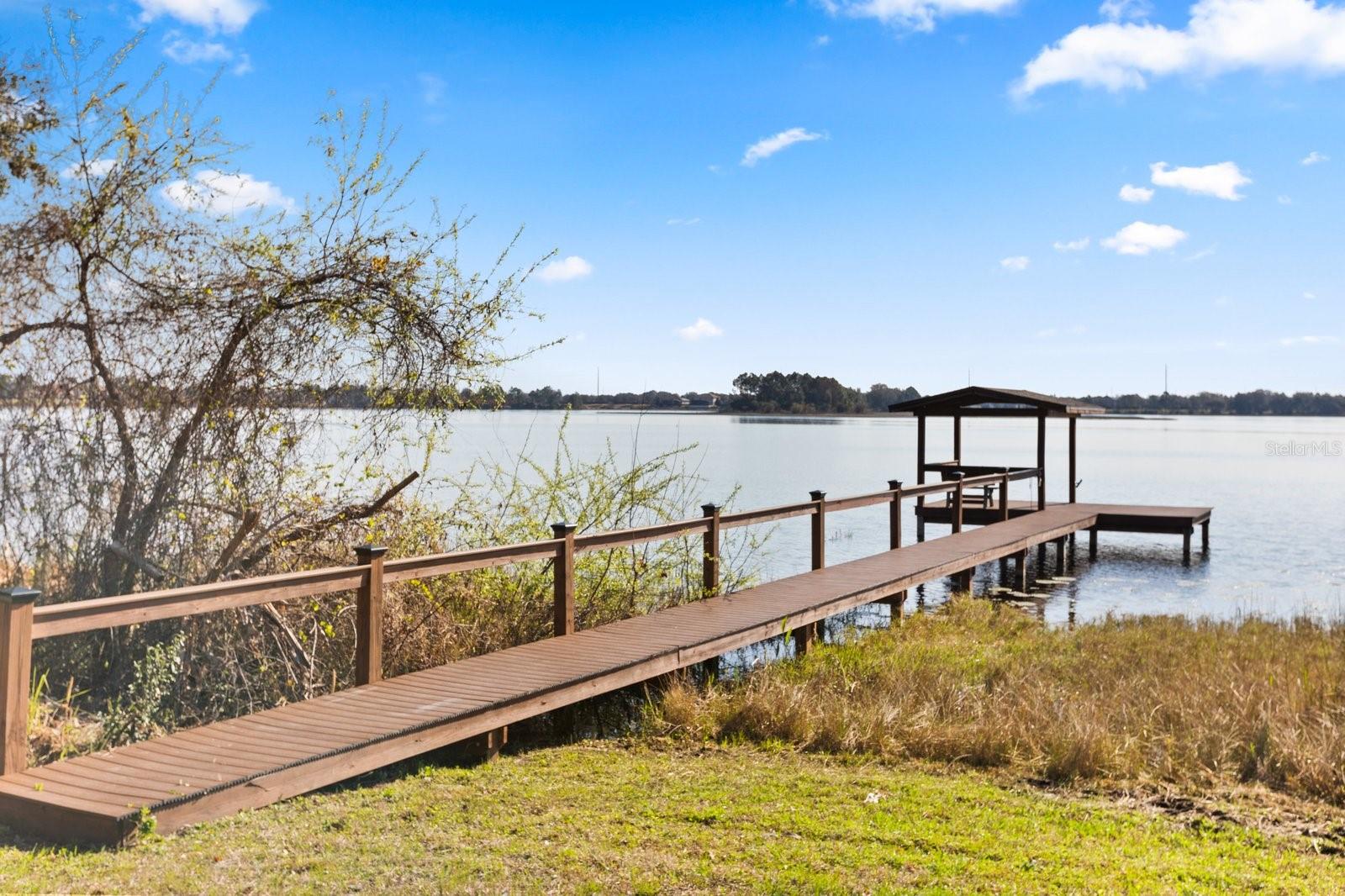 HICKORY LAKE ESTATES - Land