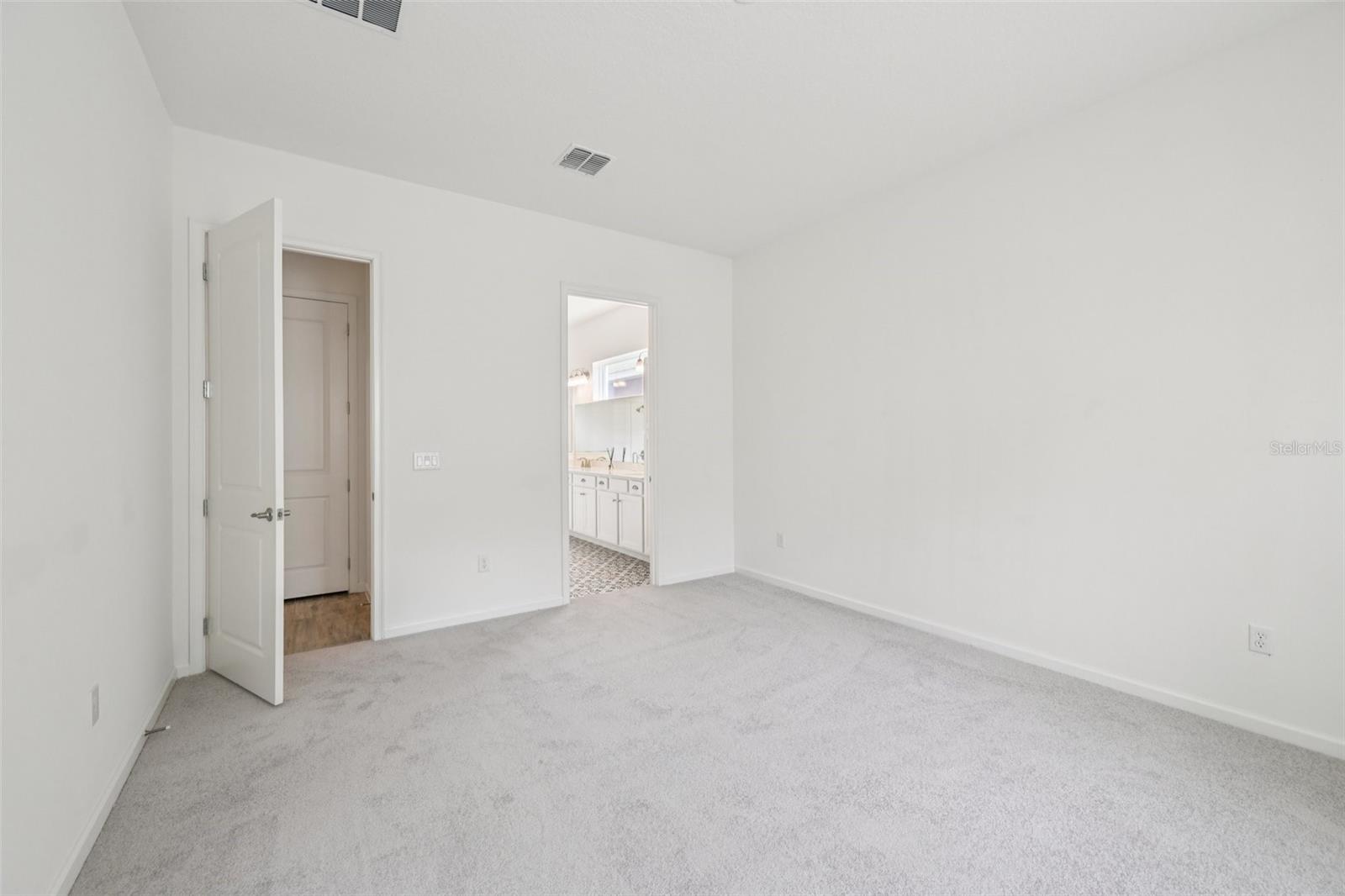 MIRABAY PARCELS 21 & 23 - Residential