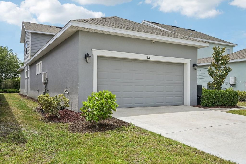 Photo of 806 Winterside Drive, Apollo Beach, FL 33572 (MLS # TB8496227)