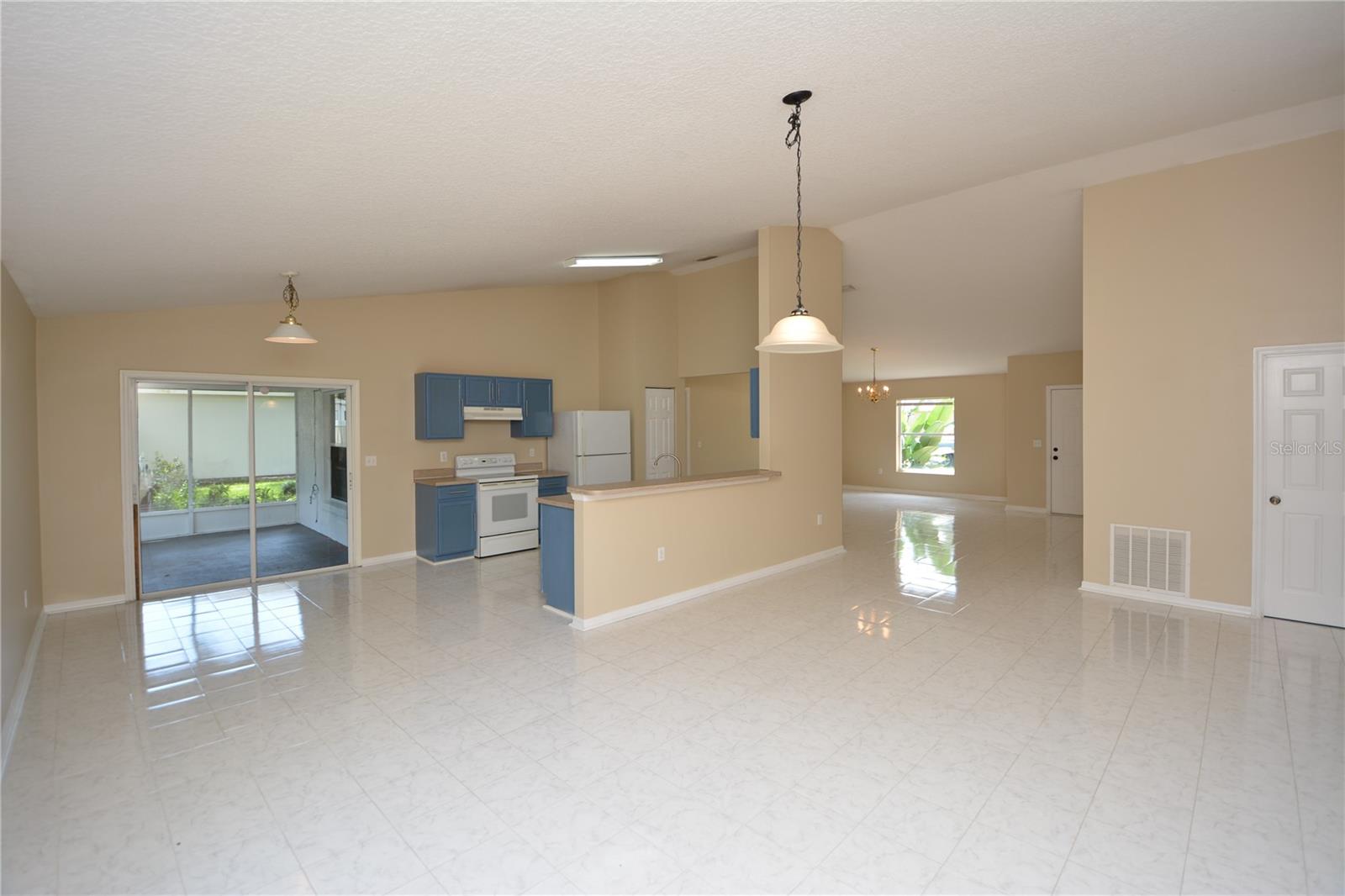 PINE GROVE - Residential Lease