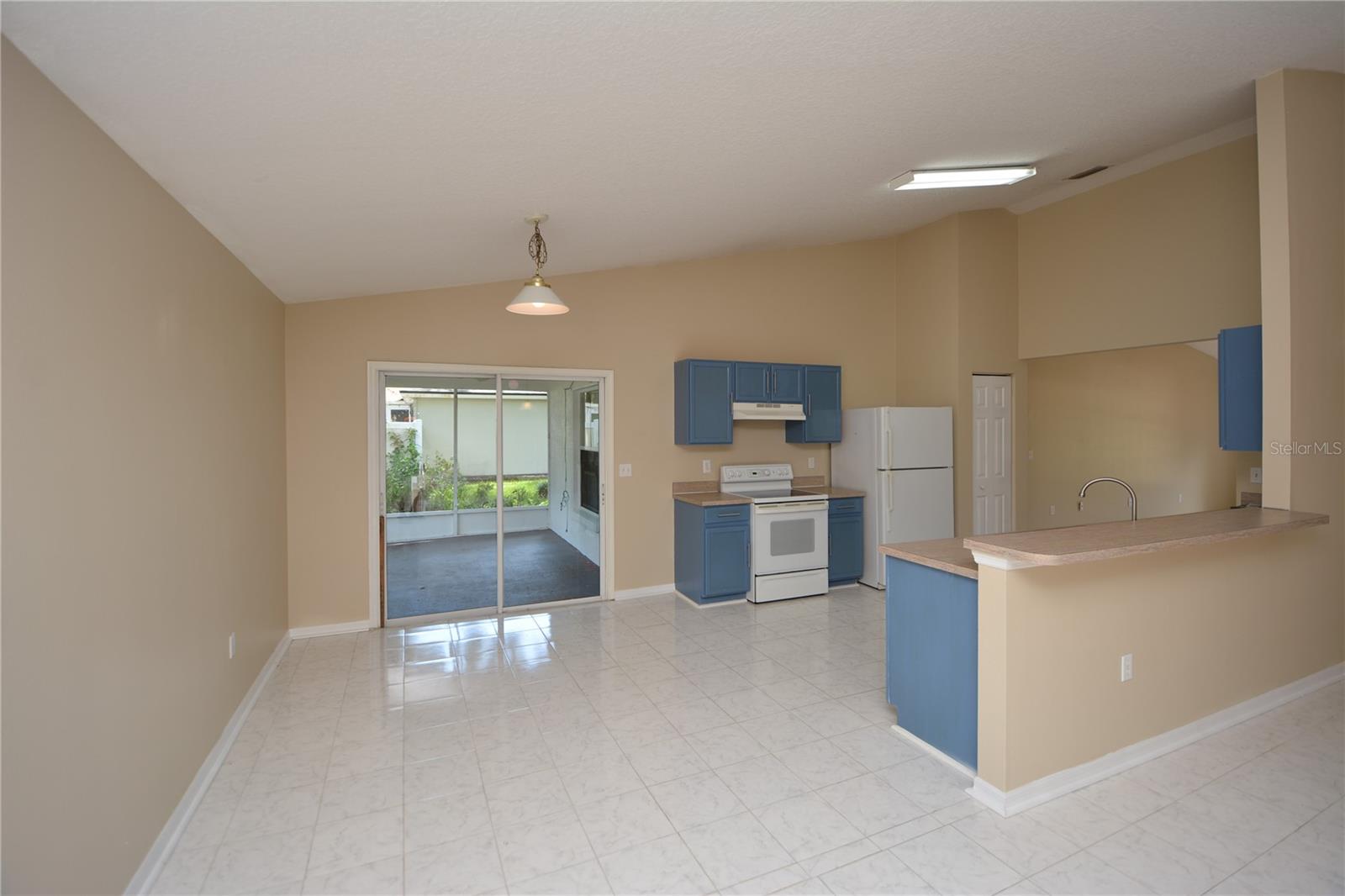 PINE GROVE - Residential Lease