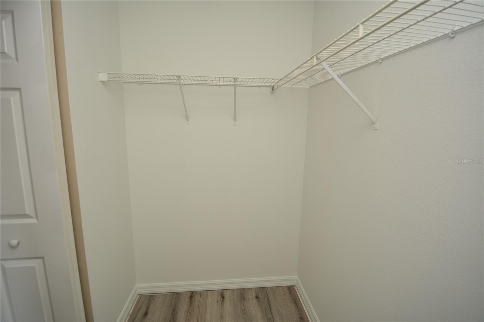 PINE GROVE - Residential Lease