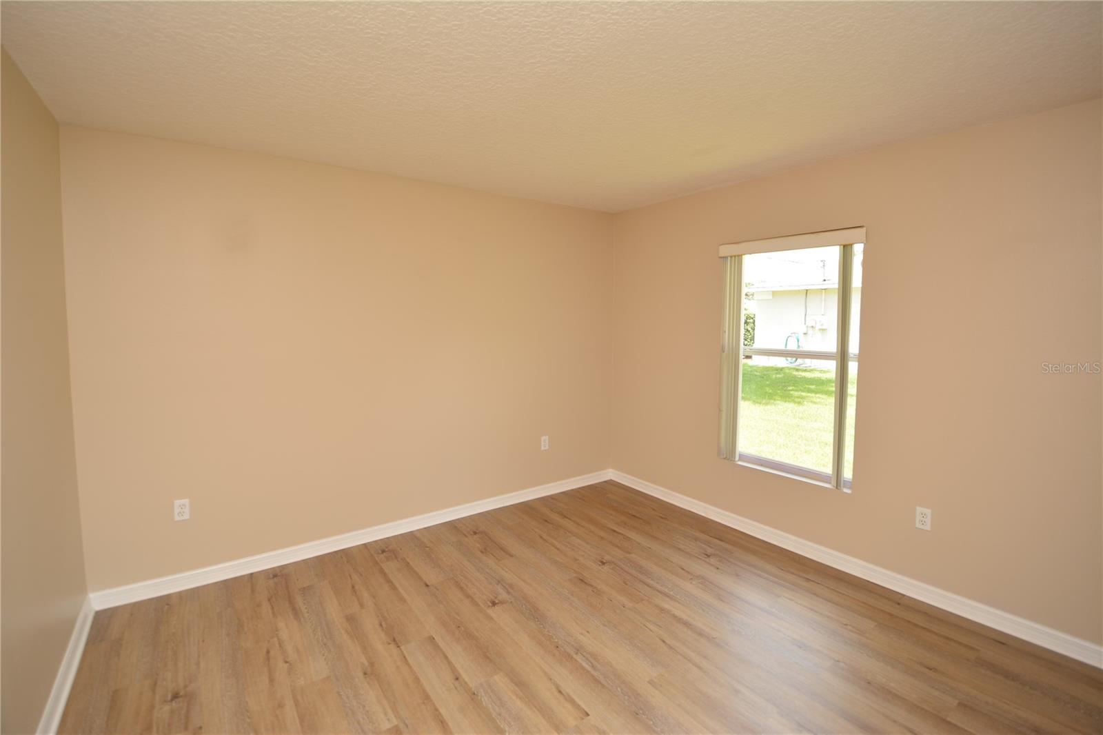 PINE GROVE - Residential Lease