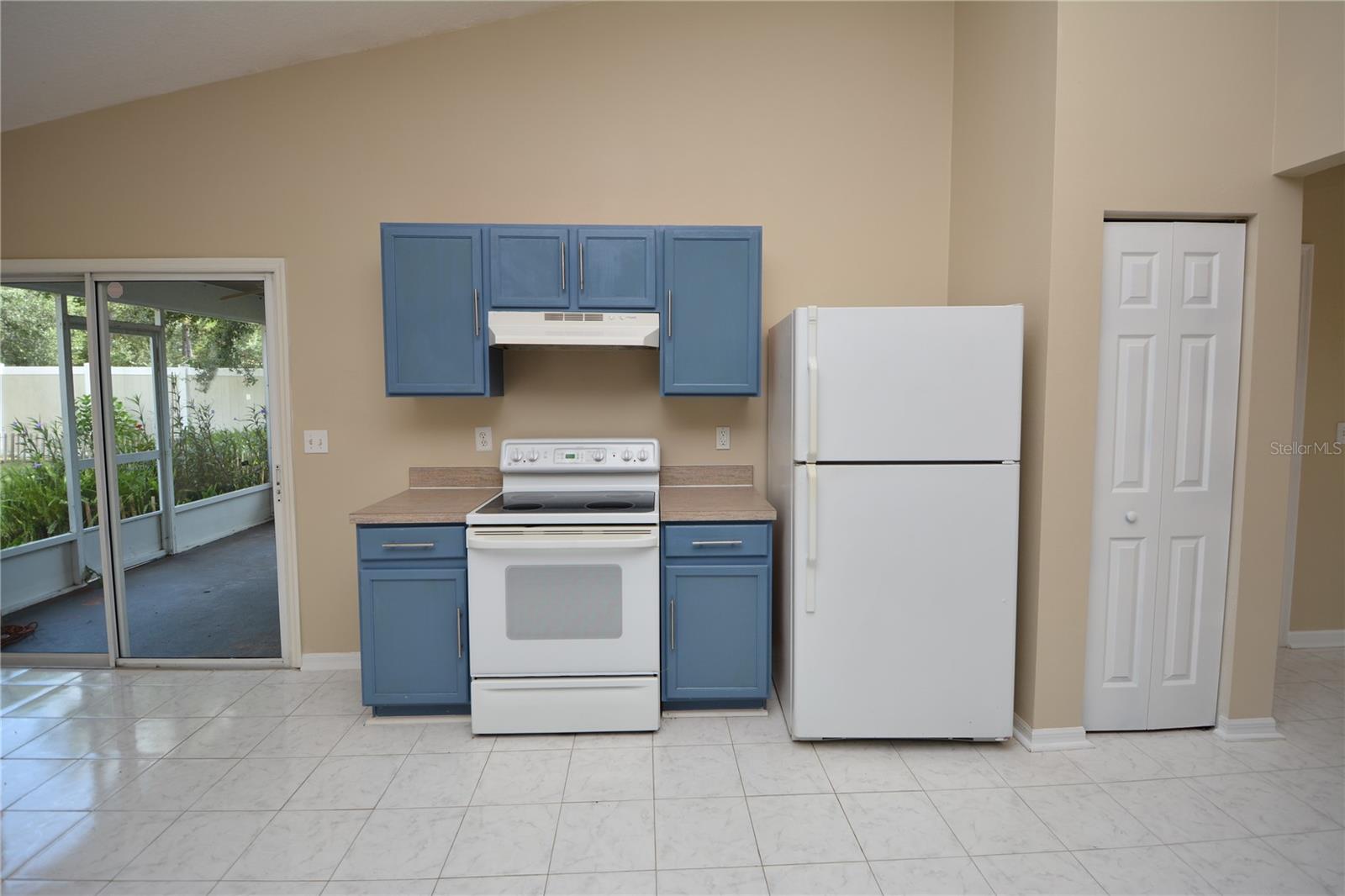 PINE GROVE - Residential Lease