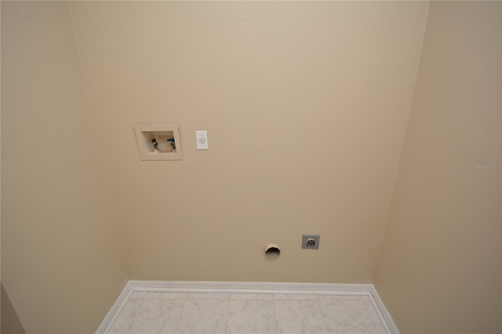 PINE GROVE - Residential Lease