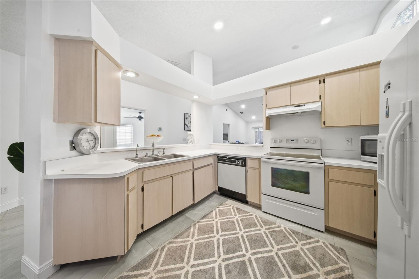 COUNTRYSIDE PALMS - Residential