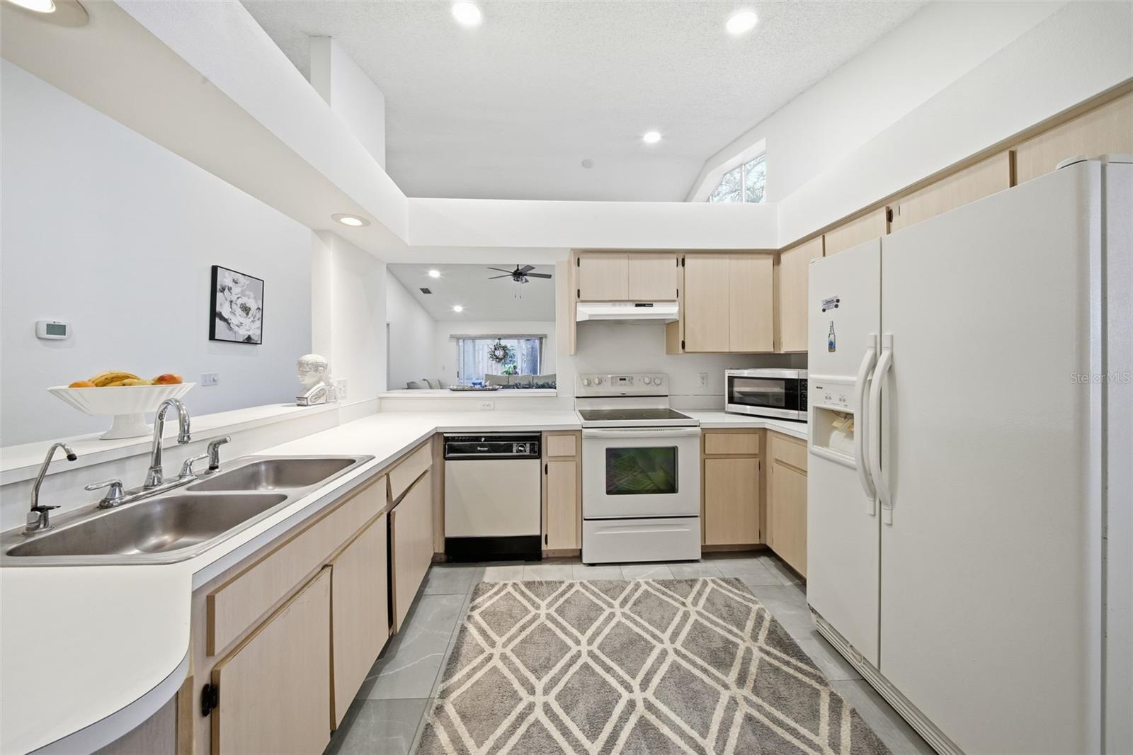 COUNTRYSIDE PALMS - Residential