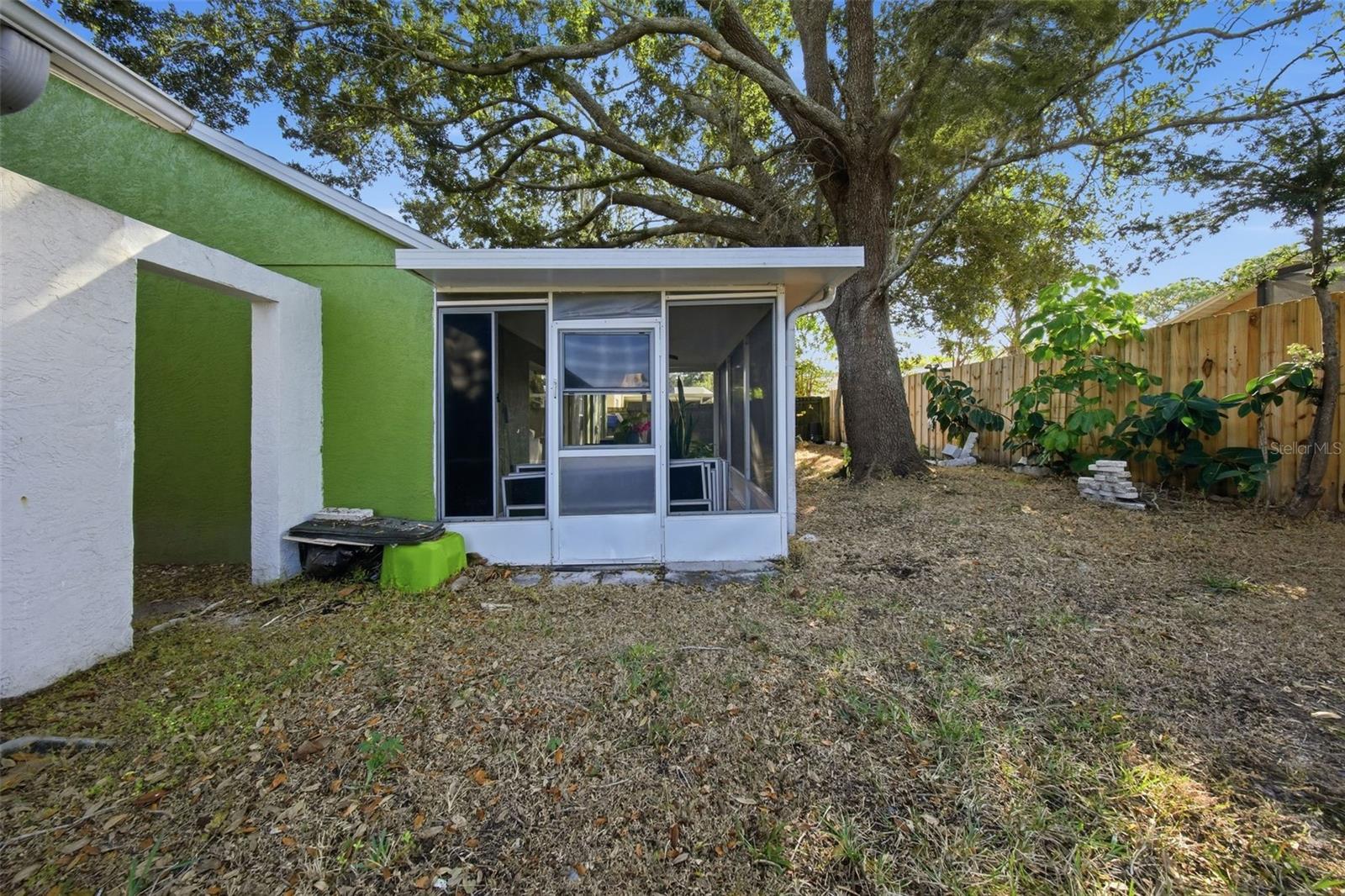 COUNTRYSIDE PALMS - Residential