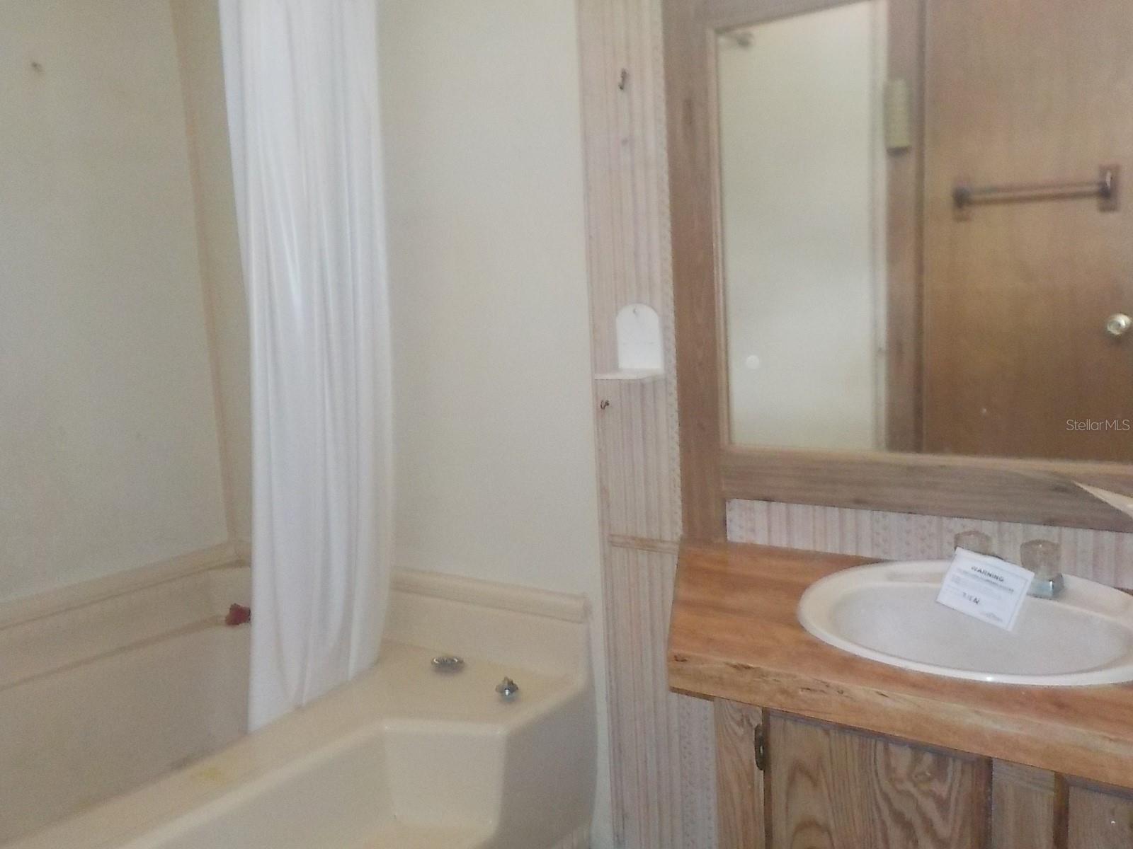 LAKE TROPICANA RANCHETTES UN 03 - Residential