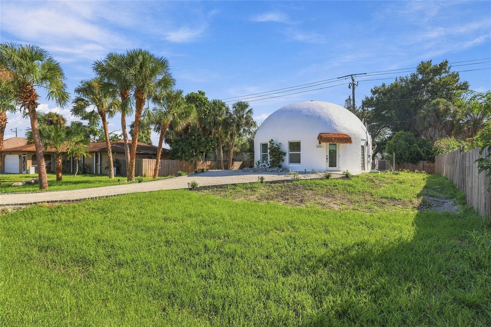 2881 GENTIAN ROAD