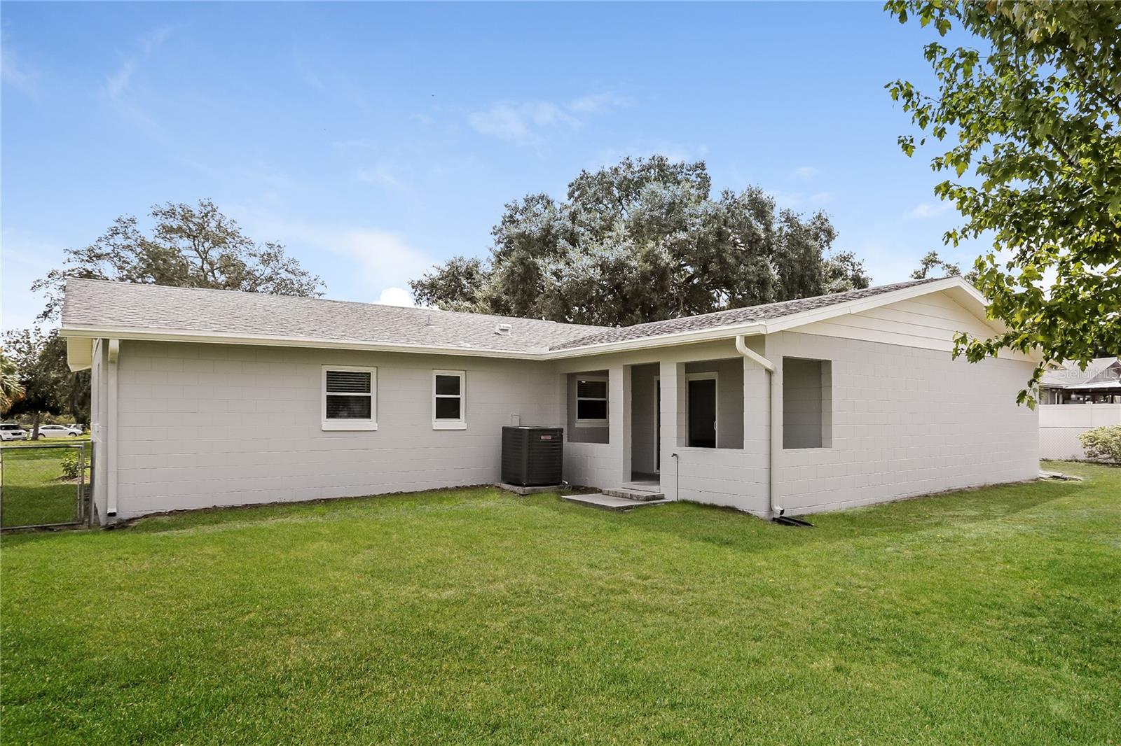 SHAMROCK SQUARE - Residential Lease