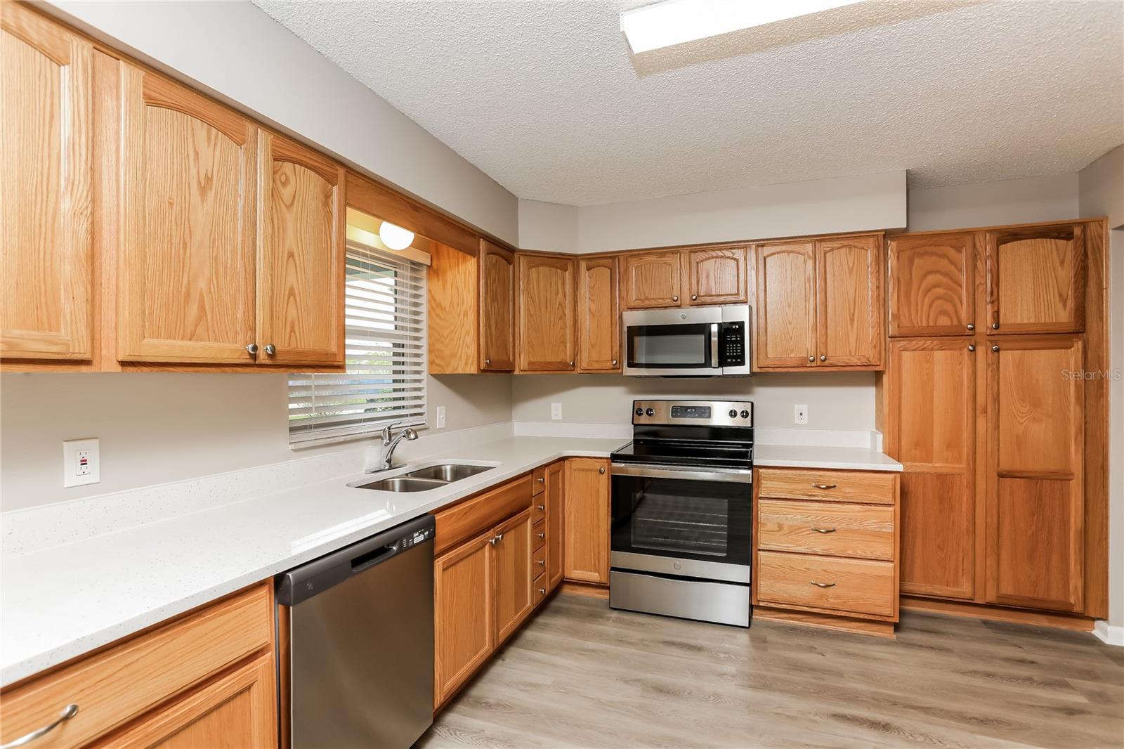 SHAMROCK SQUARE - Residential Lease