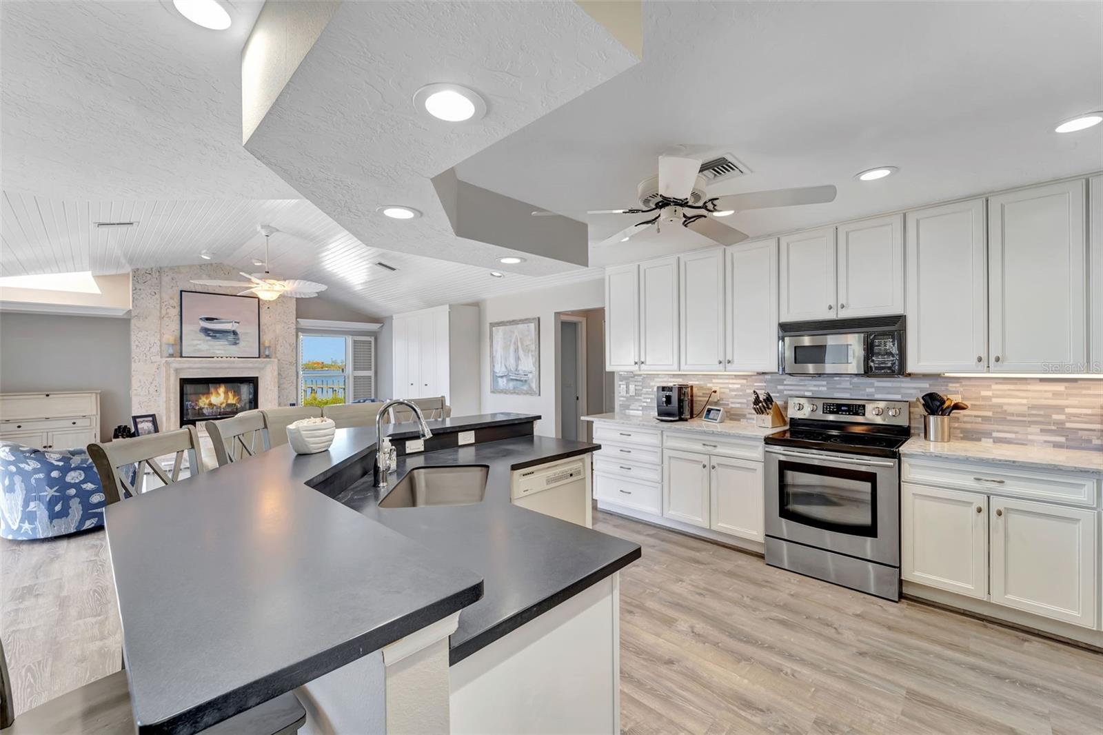 CASAS BONITAS SUB - Residential