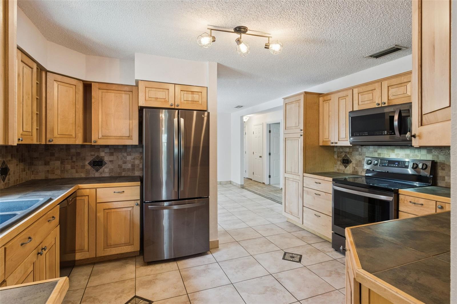 DAVENPORT - Residential