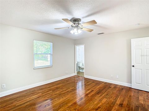 A home in DELAND