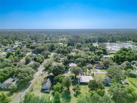 A home in DELAND