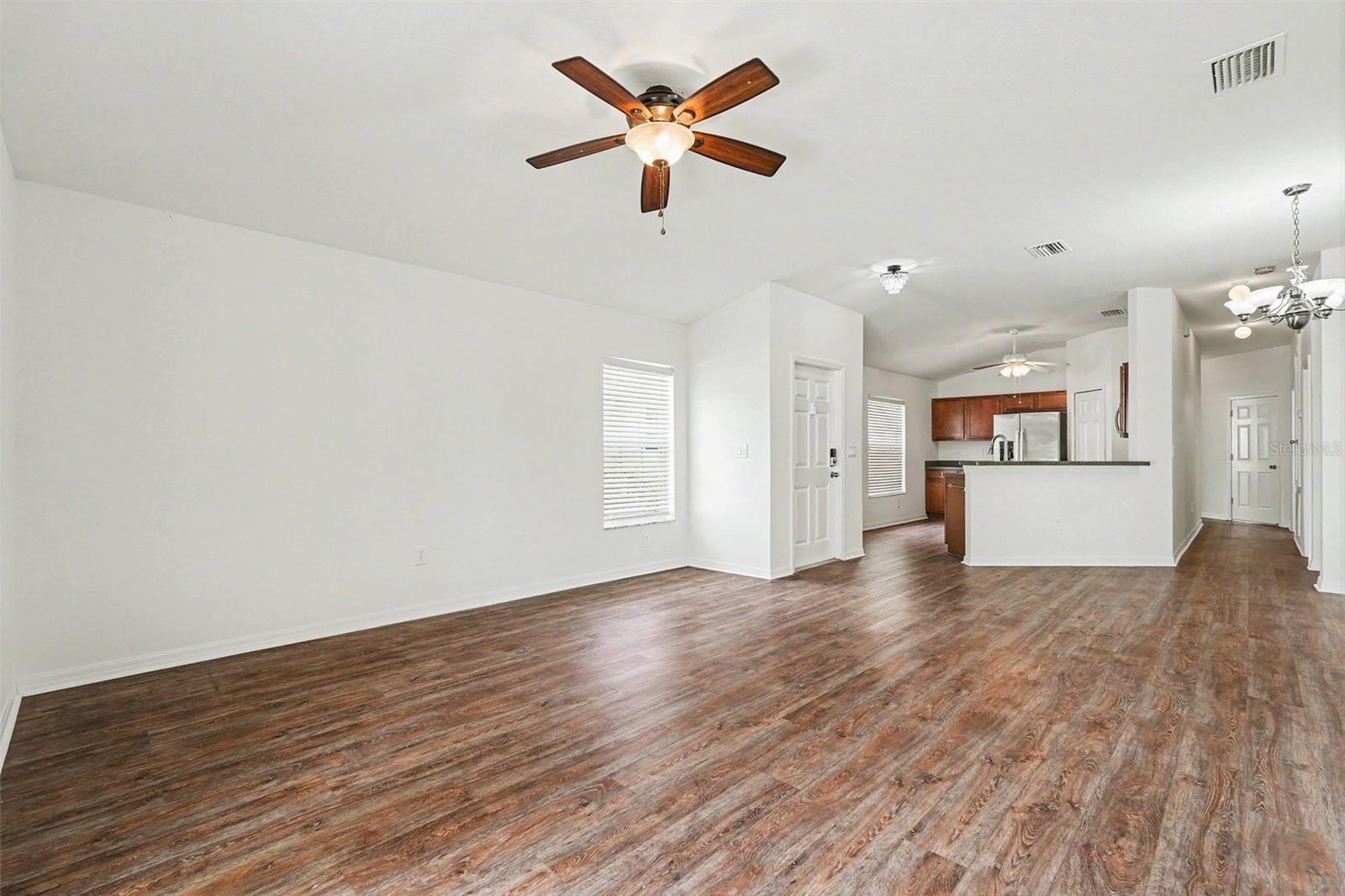 SPRING RIDGE - Residential