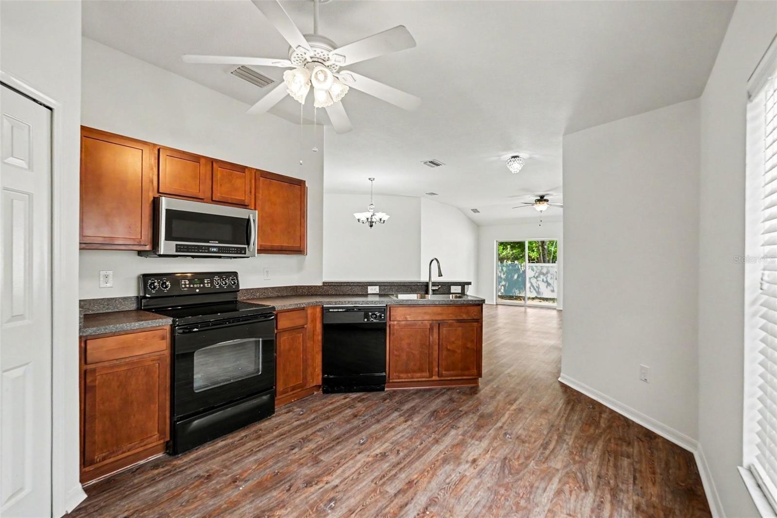 SPRING RIDGE - Residential
