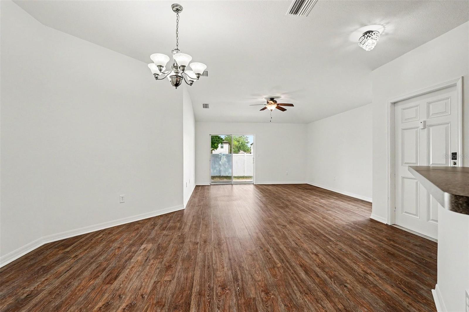 SPRING RIDGE - Residential