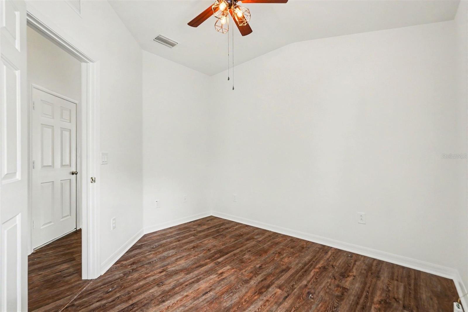 SPRING RIDGE - Residential